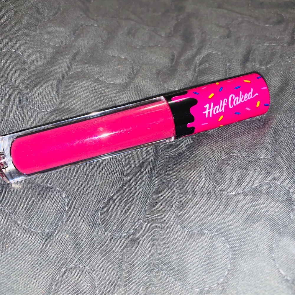 Half- Caked liquid  lip